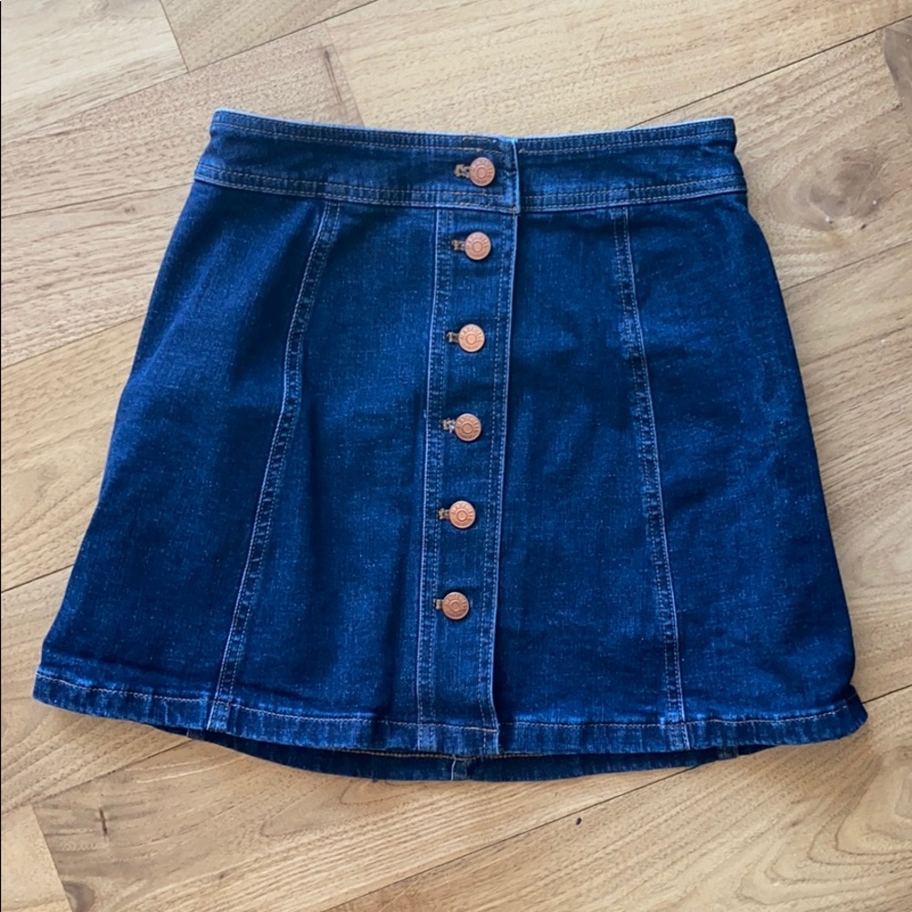 Madewell Denim Button Mini Skirt!